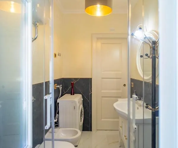 Couette-café Adriana's 4*